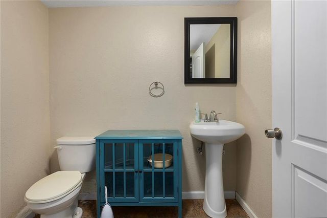 2706 Maple Avenue, Leavenworth, KS 66048