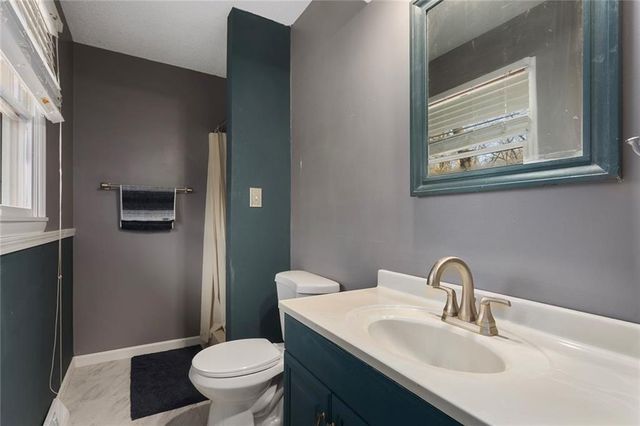 2706 Maple Avenue, Leavenworth, KS 66048