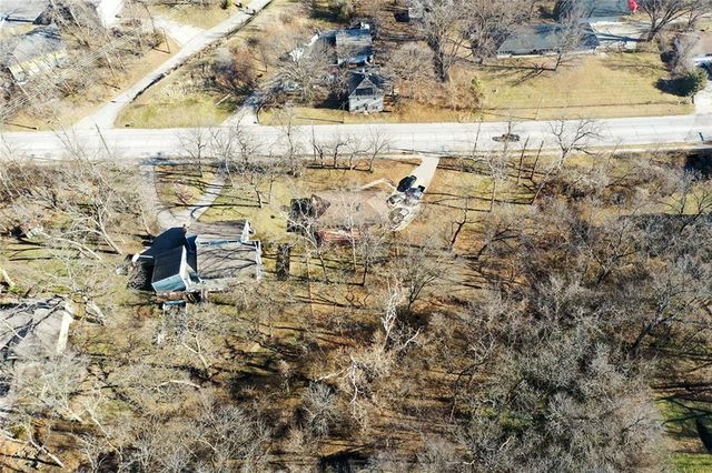 2706 Maple Avenue, Leavenworth, KS 66048