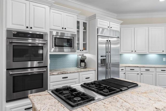 5006 Newport Court, Spring, TX 77386