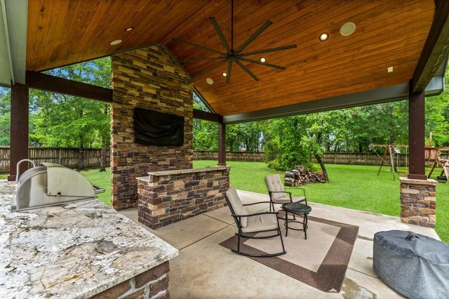 5006 Newport Court, Spring, TX 77386