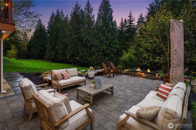 15018 152nd Avenue NE, Woodinville, WA 98072