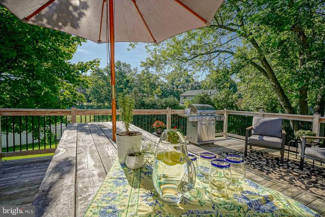 208 FAGAN CIR, Williamstown, NJ 08094