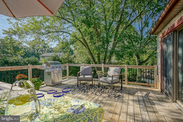 208 FAGAN CIR, Williamstown, NJ 08094