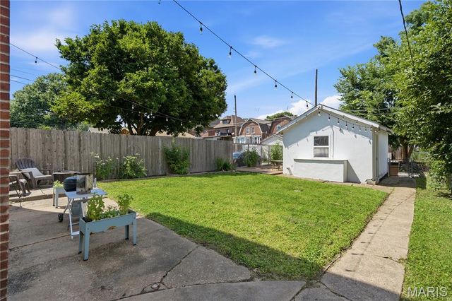 4025 Wyoming Street, St Louis, MO 63116