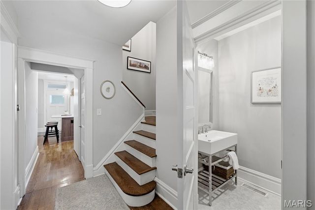 4025 Wyoming Street, St Louis, MO 63116