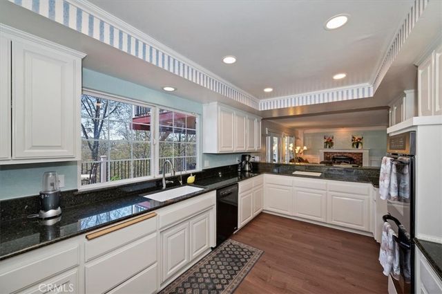 28669 Teton Lane, Lake Arrowhead, CA 92352