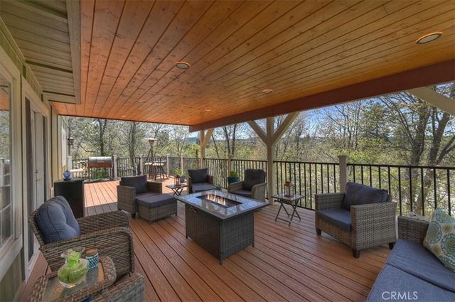 28669 Teton Lane, Lake Arrowhead, CA 92352