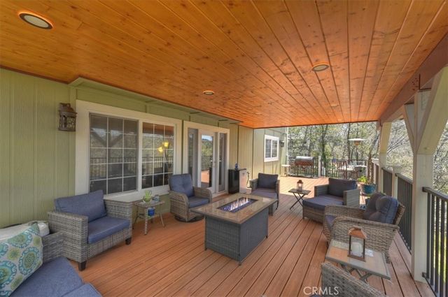28669 Teton Lane, Lake Arrowhead, CA 92352