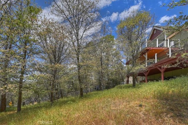 28669 Teton Lane, Lake Arrowhead, CA 92352