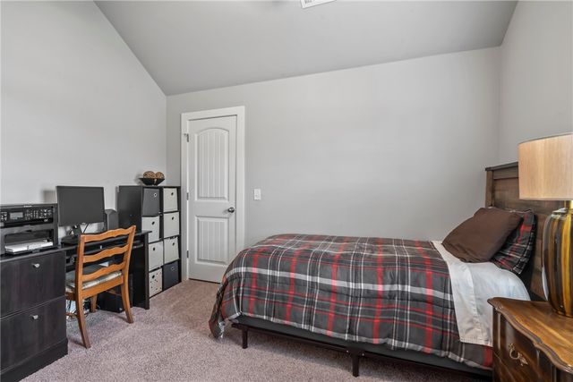 906 E Fallon Street, Siloam Springs, AR 72761