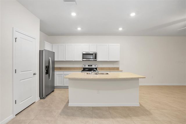 32859 PEZ LANDING LANE, Wesley Chapel, FL 33543