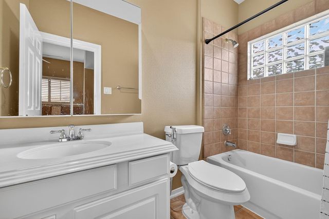 11938 Rosebrier Park Lane, Houston, TX 77082
