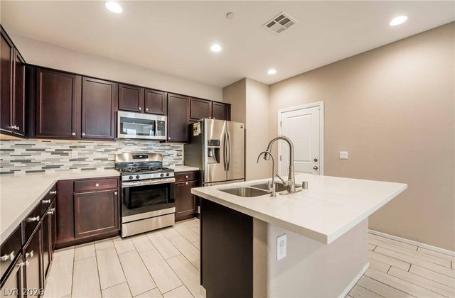 432 Cadence View Way, Henderson, NV 89011