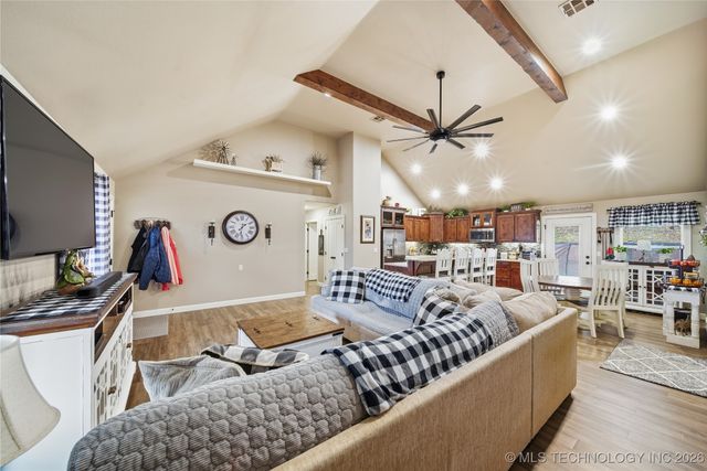 18290 N Lombard Lane, Skiatook, OK 74070