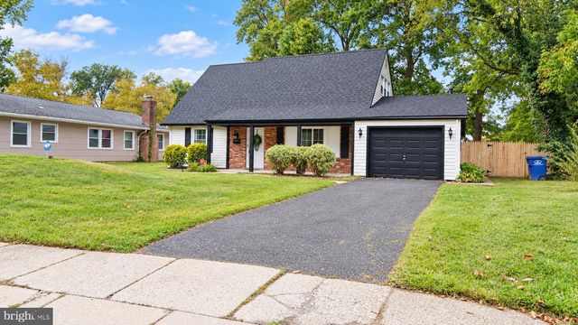 12 ELRIDGE PL, Willingboro, NJ 08046