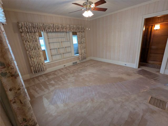 2303 LAKE Street, Lake City Boro, PA 16423