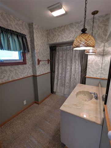 2303 LAKE Street, Lake City Boro, PA 16423