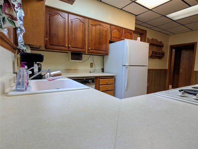 2303 LAKE Street, Lake City Boro, PA 16423