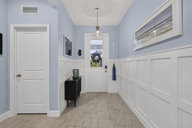 1201 Harvester Crossing, Loxahatchee, FL 33470