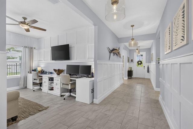 1201 Harvester Crossing, Loxahatchee, FL 33470