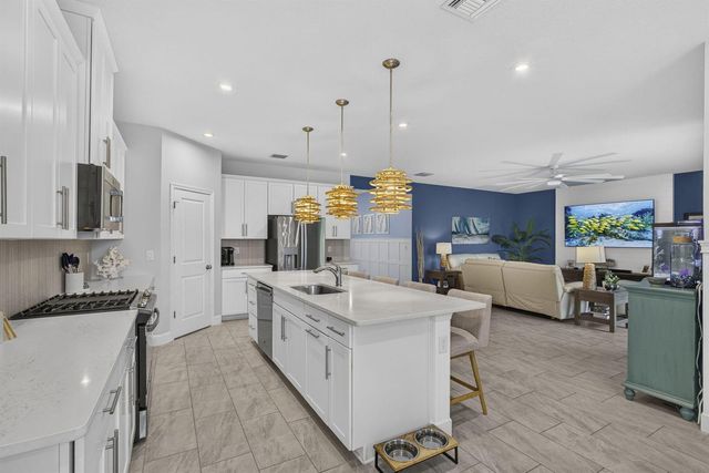 1201 Harvester Crossing, Loxahatchee, FL 33470