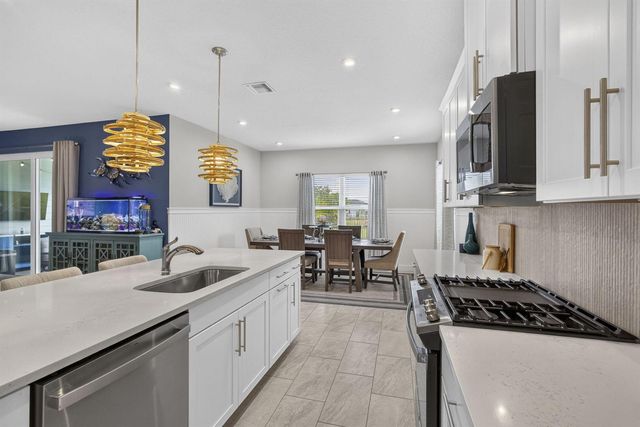 1201 Harvester Crossing, Loxahatchee, FL 33470