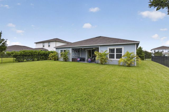 1201 Harvester Crossing, Loxahatchee, FL 33470