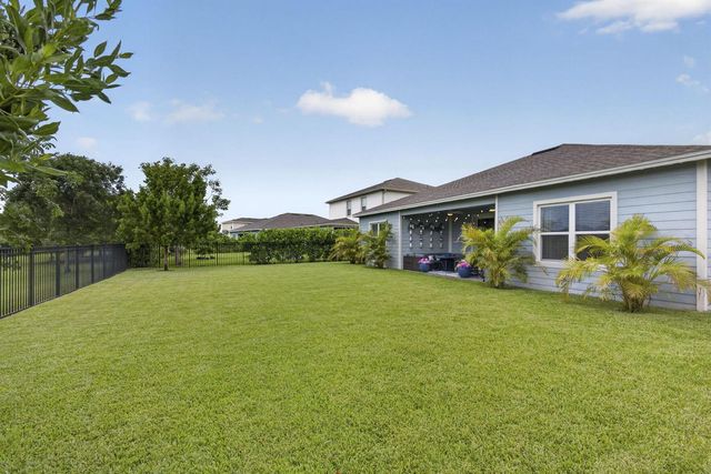 1201 Harvester Crossing, Loxahatchee, FL 33470