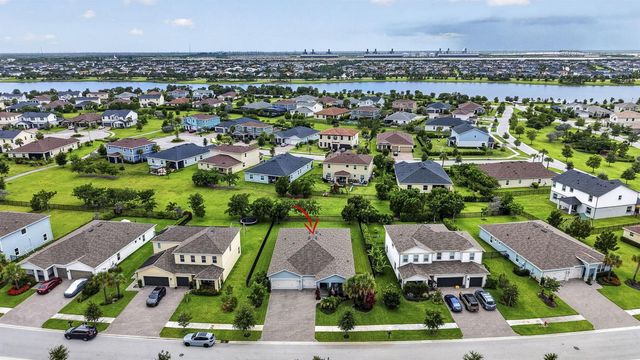 1201 Harvester Crossing, Loxahatchee, FL 33470