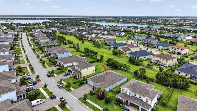 1201 Harvester Crossing, Loxahatchee, FL 33470