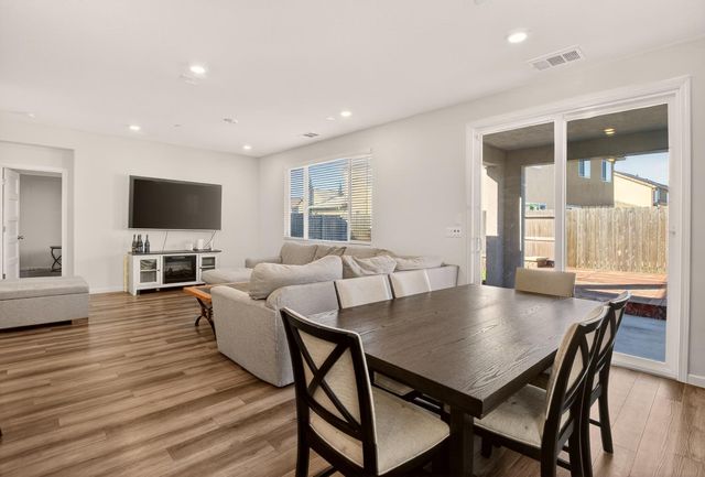 1681 Oleander Ave, Manteca, CA 95337