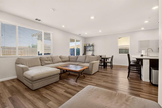 1681 Oleander Ave, Manteca, CA 95337