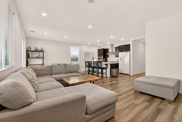 1681 Oleander Ave, Manteca, CA 95337