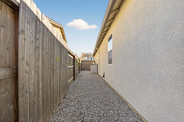 1681 Oleander Ave, Manteca, CA 95337