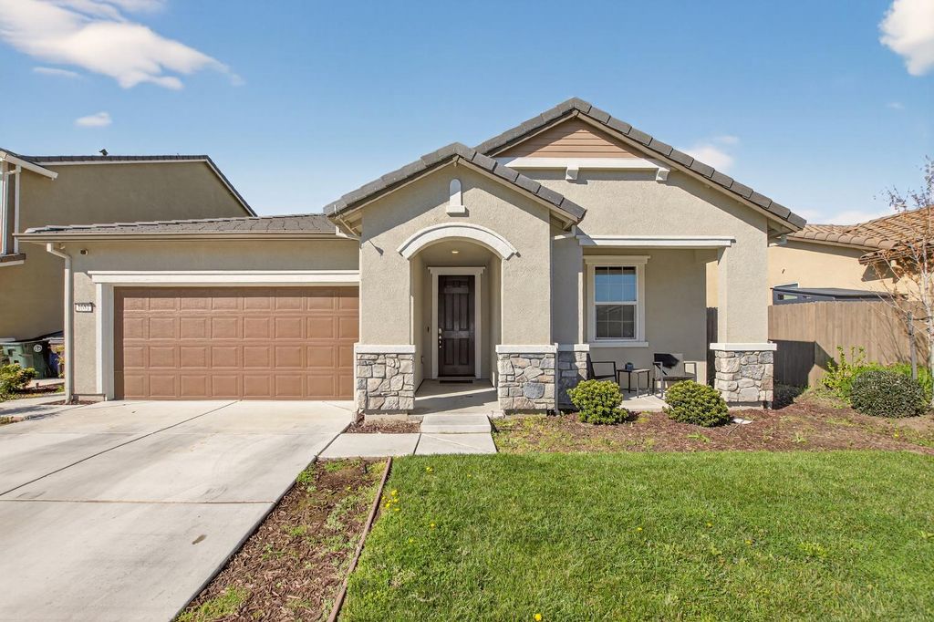 1681 Oleander Ave, Manteca, CA 95337