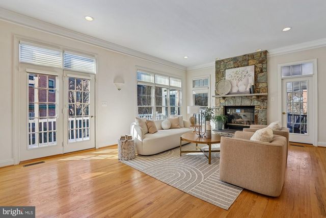 26 SANDALFOOT CT, Potomac, MD 20854