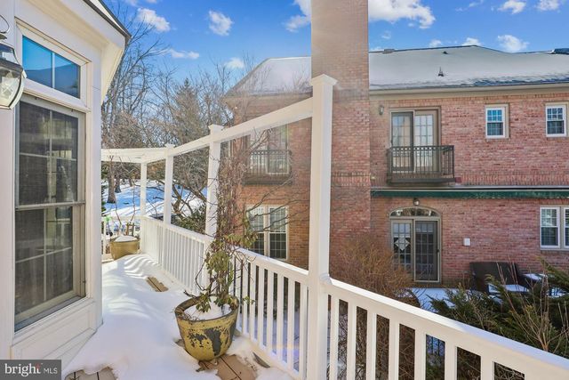 26 SANDALFOOT CT, Potomac, MD 20854