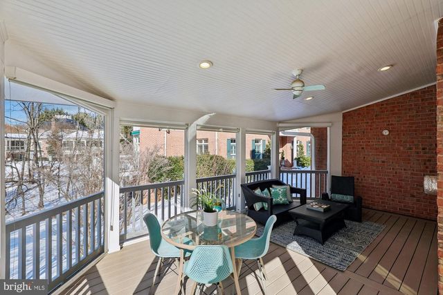 26 SANDALFOOT CT, Potomac, MD 20854