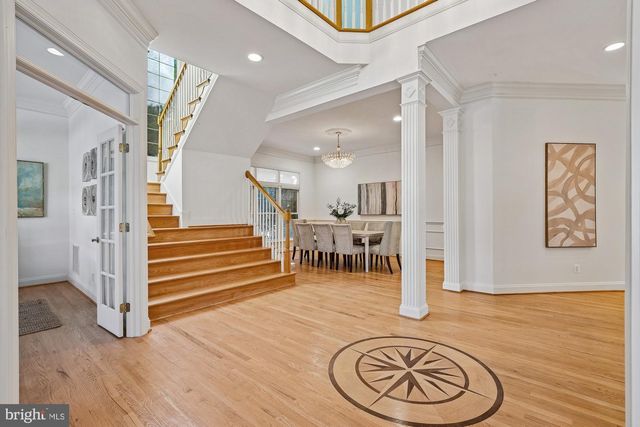 26 SANDALFOOT CT, Potomac, MD 20854