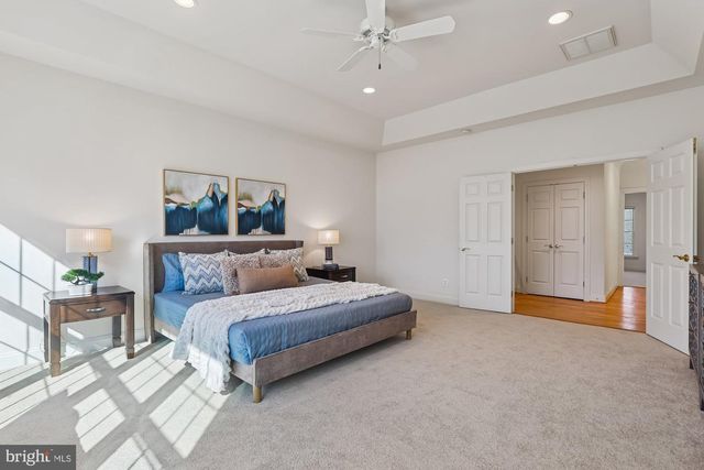 26 SANDALFOOT CT, Potomac, MD 20854