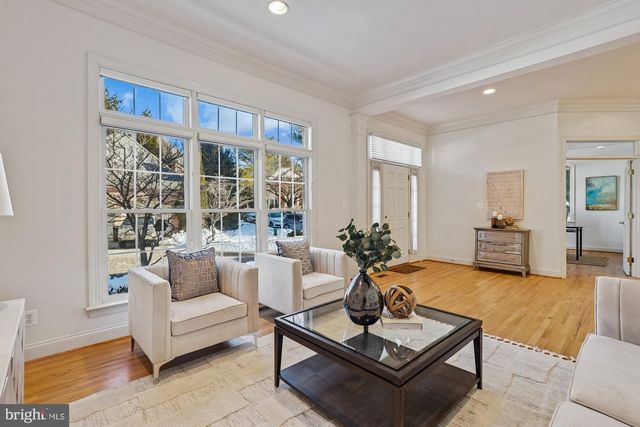 26 SANDALFOOT CT, Potomac, MD 20854