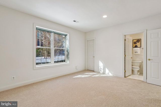 26 SANDALFOOT CT, Potomac, MD 20854