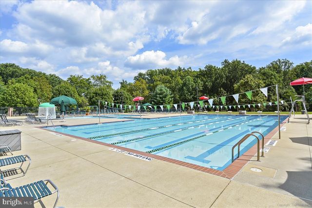 26 SANDALFOOT CT, Potomac, MD 20854