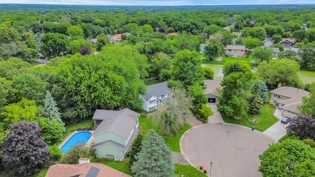 1984 Helena Court, Oakdale, MN 55128