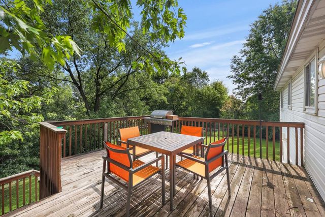 1984 Helena Court, Oakdale, MN 55128