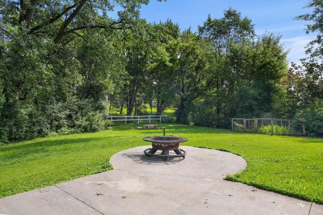 1984 Helena Court, Oakdale, MN 55128
