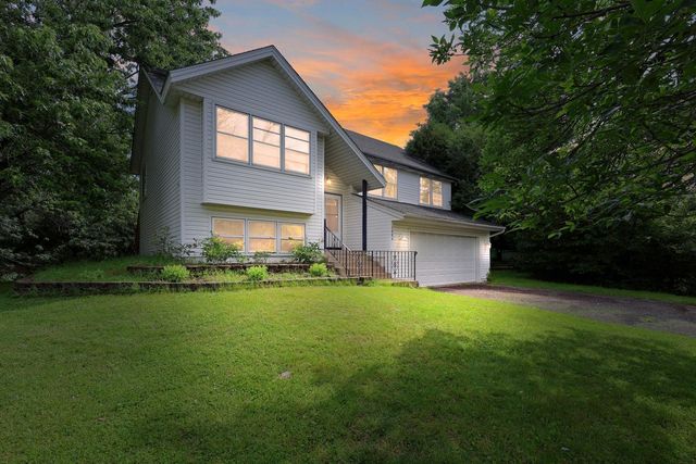 1984 Helena Court, Oakdale, MN 55128