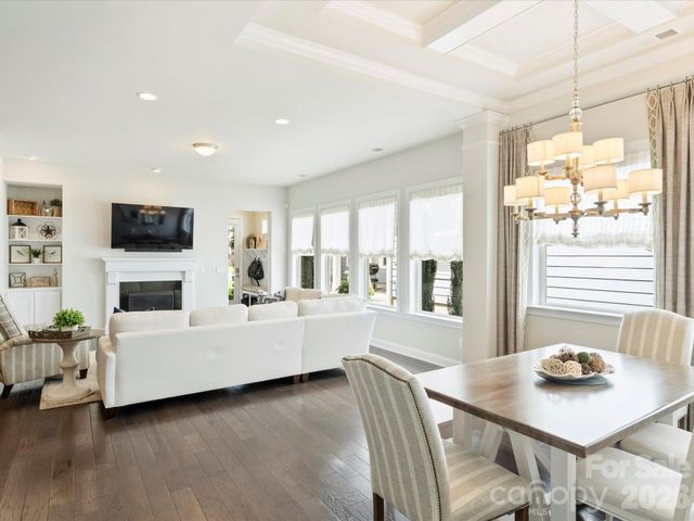4913 Providence Country Club Drive, Charlotte, NC 28277