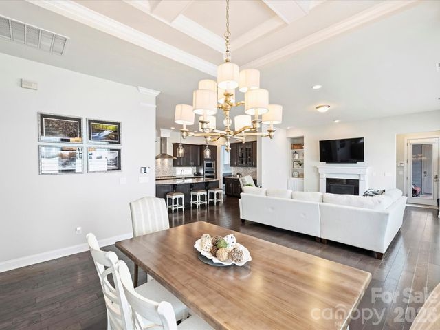 4913 Providence Country Club Drive, Charlotte, NC 28277